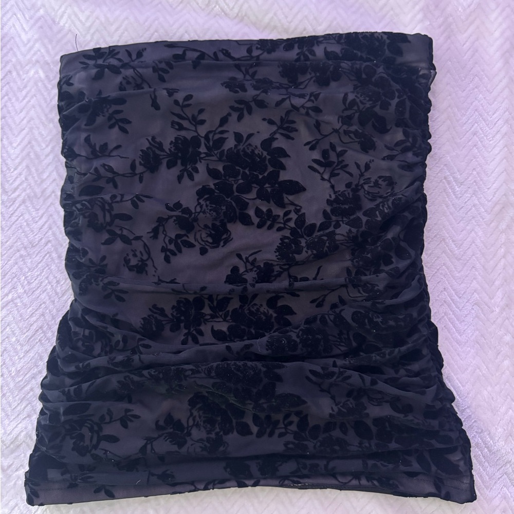 SHEIN Black Velvet Tube Top